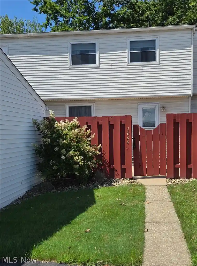 Listing Photo 1 - Condo for sale in 7444 Noble Ct located at 7444 Noble Ct, Mentor, OH 44060 - Unit 7444 Noble Ct