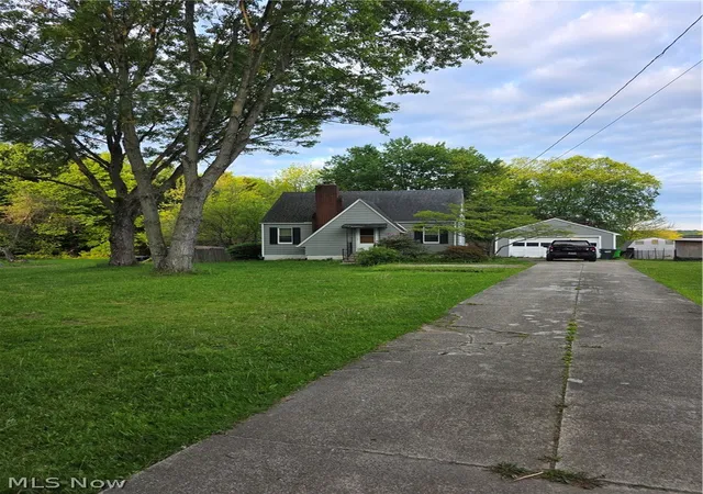Photo 3 of Single family home for sale at 1944 Turkeyfoot Lake Rd, Barberton, OH 44203 | MLS# 5237612 | Listing updated on 2026-08-19