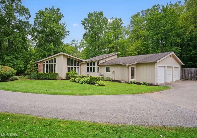 Photo 2 of Sale Pending at 8995 Knotty Pine Ln, Chardon, OH 44024 | MLS# 5237333 | Listing updated on 2026-08-25