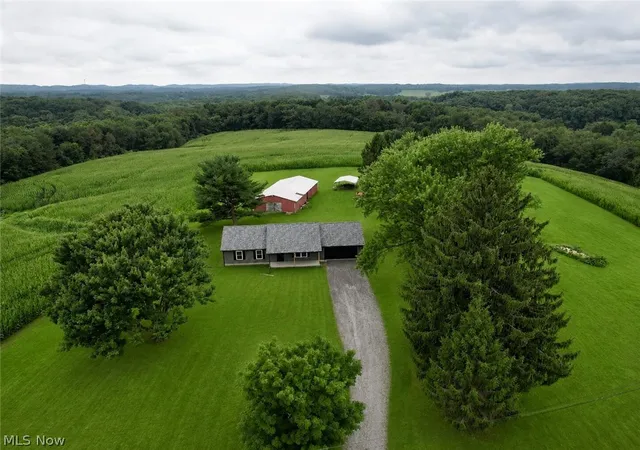 Photo 3 of Single family home for sale at 11489 Roller Coaster Rd, Lisbon, OH 44432 | MLS# 5237601 | Listing updated on 2026-09-15