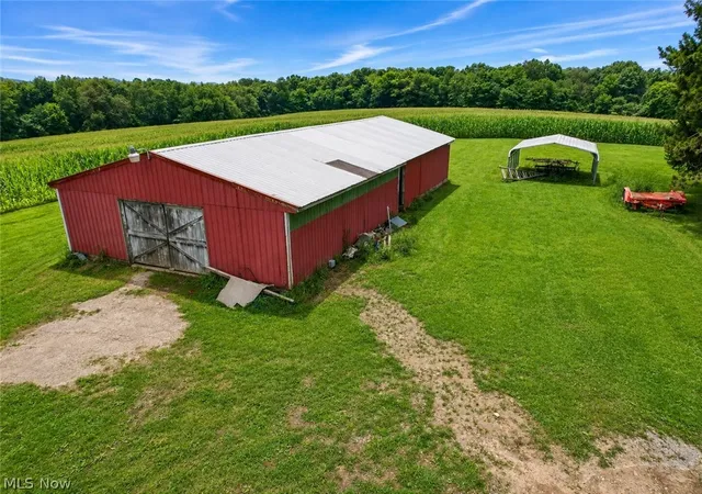 Photo 3 of Single family home for sale at 11489 Roller Coaster Rd, Lisbon, OH 44432 | MLS# 5237601 | Listing updated on 2026-09-15
