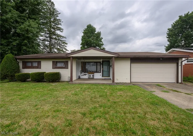 Photo 1 of Single family home for sale at 606 10th Drive Nw, New Philadelphia, OH 44663 | MLS# 5237414 | Listing updated on 2026-08-24