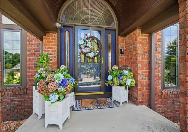 Photo 2 of Sale Pending at 2835 Valley Rd, Cuyahoga Falls, OH 44223 | MLS# 5237511 | Listing updated on 2026-08-31