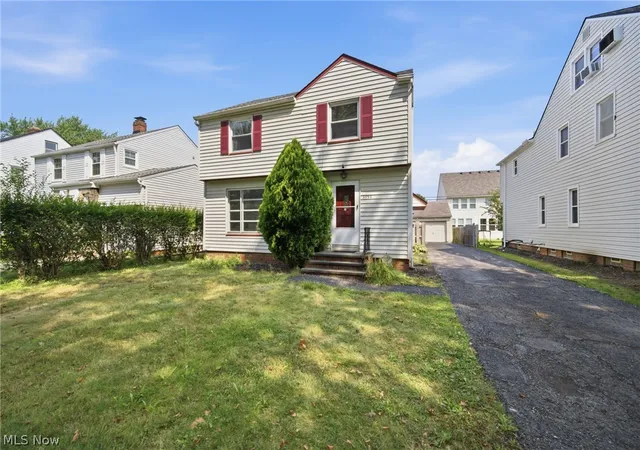 Photo 2 of Single family home for sale at 3753 Berkeley Rd, Cleveland, OH 44118 | MLS# 5237875 | Listing updated on 2026-08-19