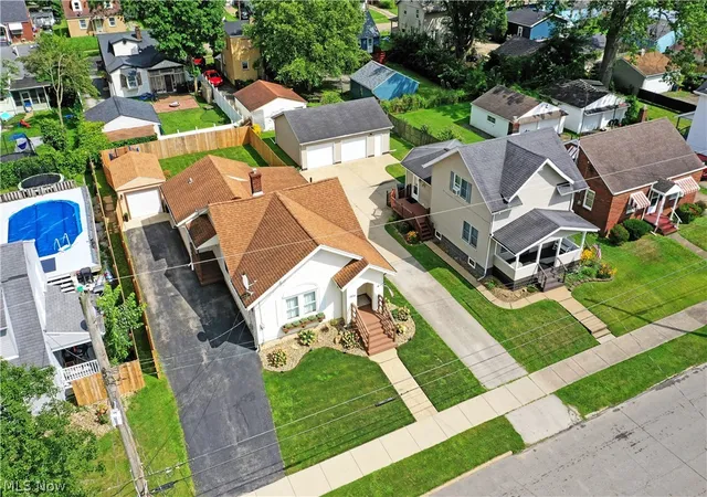Photo 50 of Sale Pending at 1806 Sheridan Ave Ne, Warren, OH 44483 | MLS# 5232914 | Listing updated on 2026-08-24