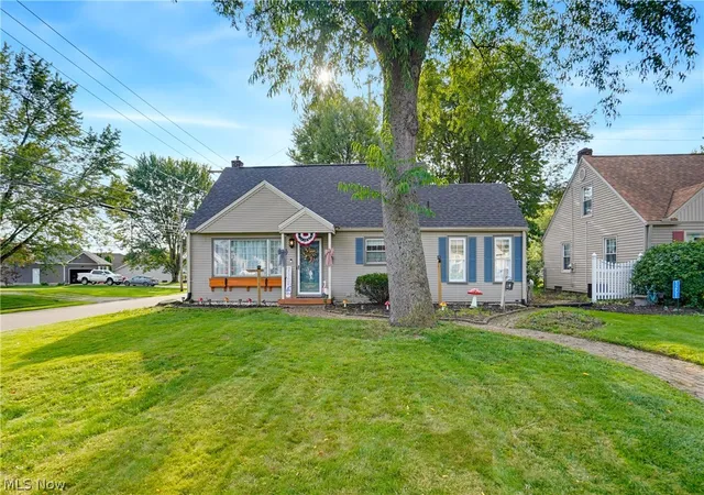 Photo 1 of Sale Pending at 1257 Western Ave Sw, Canton, OH 44710 | MLS# 5237823 | Listing updated on 2026-08-23