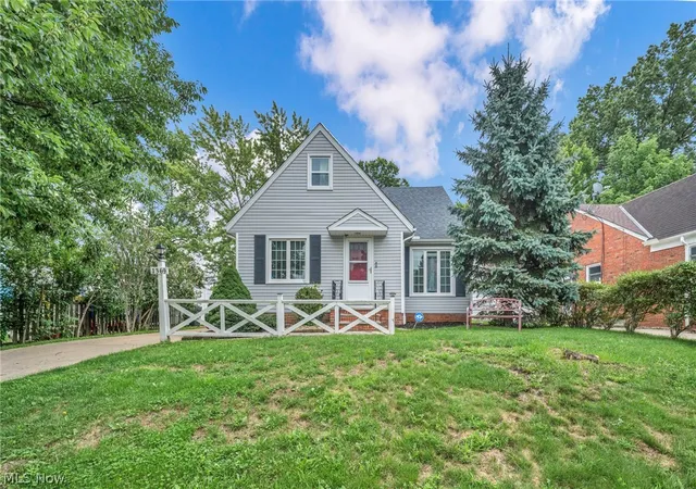 Photo 1 of Single family home for sale at 1369 Cranover Rd, Cleveland, OH 44124 | MLS# 5237503 | Listing updated on 2026-08-19