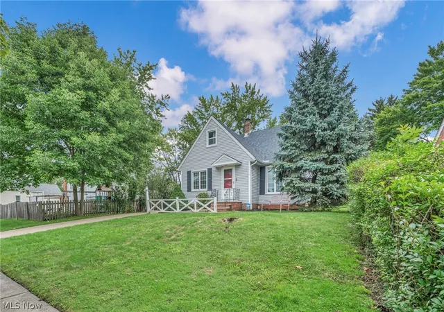 Photo 3 of Single family home for sale at 1369 Cranover Rd, Cleveland, OH 44124 | MLS# 5237503 | Listing updated on 2026-08-19