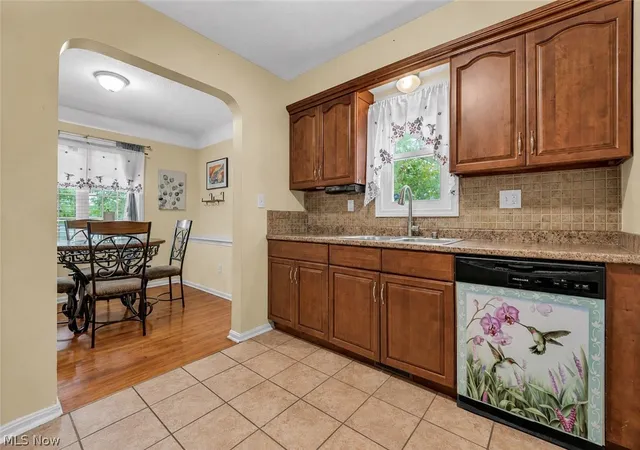 Photo 4 of Single family home for sale at 1369 Cranover Rd, Cleveland, OH 44124 | MLS# 5237503 | Listing updated on 2026-08-19