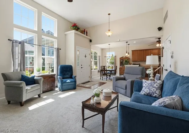 Listing Photo 3 - Condo for sale in building located at 568 Hyannis Prt Cir, Avon Lake, OH 44012