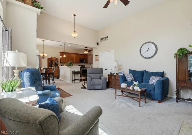 Listing Photo 5 - Condo for sale in building located at 568 Hyannis Prt Cir, Avon Lake, OH 44012