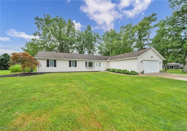 Photo 3 of Single family home for sale at 1988 Gates Ave, Streetsboro, OH 44241 | MLS# 5236738 | Listing updated on 2026-08-31
