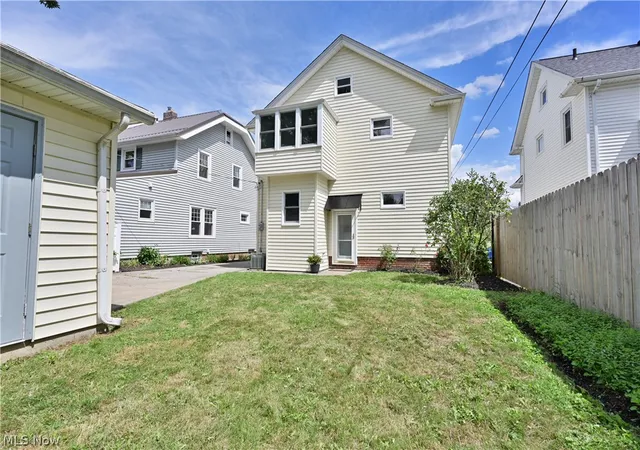 Photo 34 of Sale Pending at 2096 Reveley Ave, Lakewood, OH 44107 | MLS# 5237557 | Listing updated on 2026-08-24