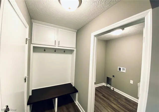 Photo 4 of Single family home for sale at 3471 Wicker St NE, Canton, OH 44721 | MLS# 5237016 | Listing updated on 2026-08-25