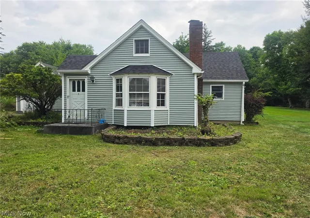Photo 7 of Sale Pending at 32650 Pettibone Rd, Solon, OH 44139 | MLS# 5237261 | Listing updated on 2026-08-22