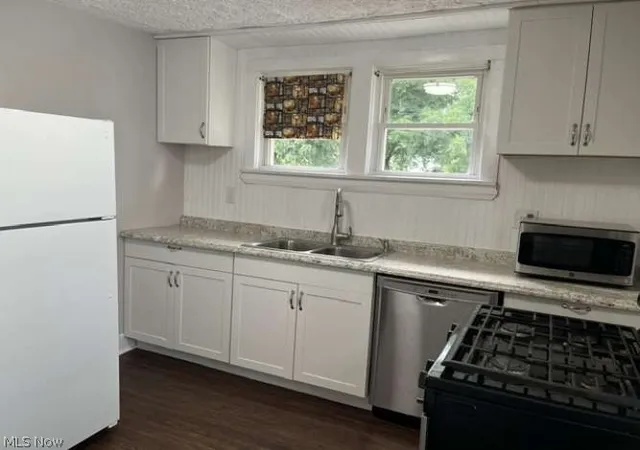 Photo 4 of Single family home for sale at 382 Kling St, Akron, OH 44311 | MLS# 5237997 | Listing updated on 2026-08-20
