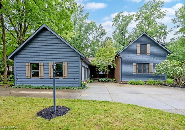 Photo 1 of Sale Pending at 2260 Ridgewood Ct, Ashland, OH 44805 | MLS# 5237830 | Listing updated on 2026-08-23