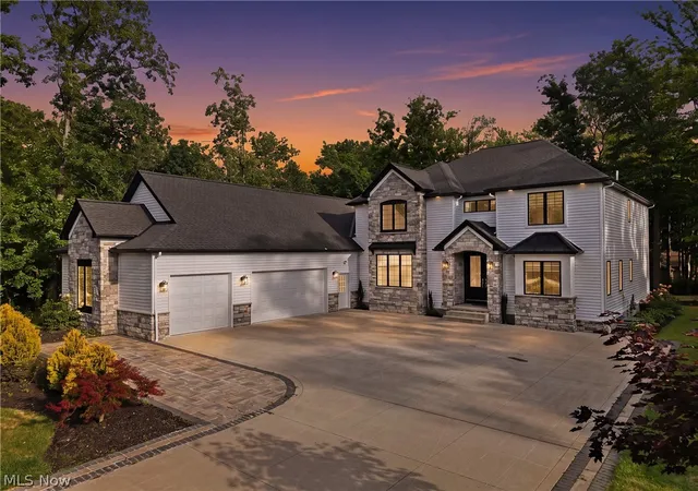 Photo 2 of Mansion for sale at 26650 Hurlingham Rd, Beachwood, OH 44122 | MLS# 5237951 | Listing updated on 2026-08-20