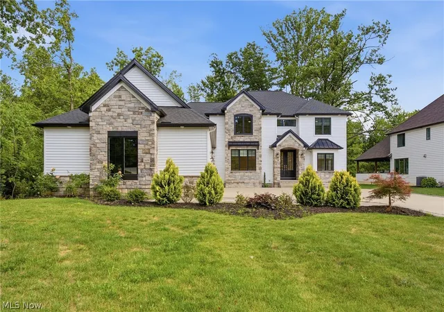Photo 3 of Mansion for sale at 26650 Hurlingham Rd, Beachwood, OH 44122 | MLS# 5237951 | Listing updated on 2026-08-20