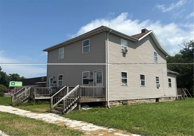 Photo 2 of Multi family home for sale at 946 Putnam Ave, Zanesville, OH 43701 | MLS# 5236726 | Listing updated on 2026-08-28