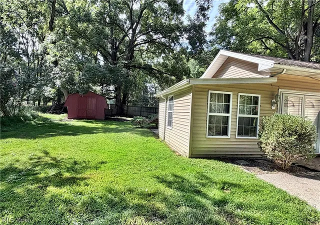 Photo 3 of Single family home for sale at 35930 Highland Dr, Eastlake, OH 44095 | MLS# 5237820 | Listing updated on 2026-08-24