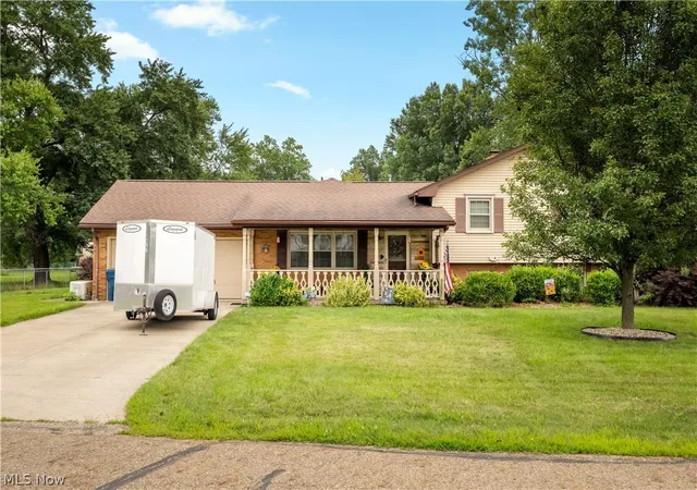 Photo 1 of Sale Pending at 759 Betz Ave, Alliance, OH 44601 | MLS# 5238108 | Listing updated on 2026-08-27
