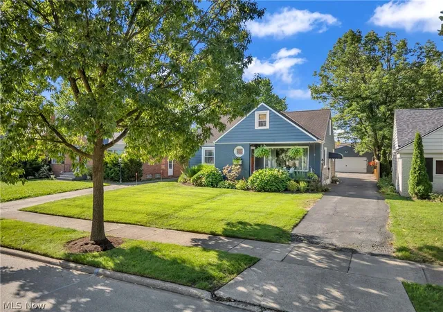 Photo 2 of Sale Pending at 4202 Colony Rd, Cleveland, OH 44121 | MLS# 5236936 | Listing updated on 2026-08-26