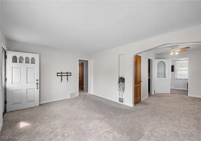 Photo 3 of Sale Pending at 424 E 326th Street, Willowick, OH 44095 | MLS# 5235649 | Listing updated on 2026-08-29