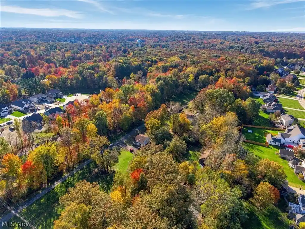 Photo 1 of Single family home for sale at 2938 Som Ctr Rd, Willoughby Hills, OH 44094 | MLS# 5235520 | Listing updated on 2026-10-30