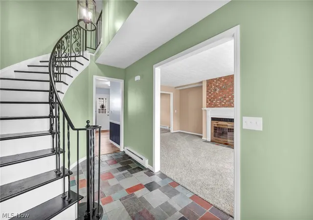 Photo 3 of Condo for sale at 11 Meadowlawn Dr #5, Mentor, OH 44060 | MLS# 5238029 | Listing updated on 2026-08-28