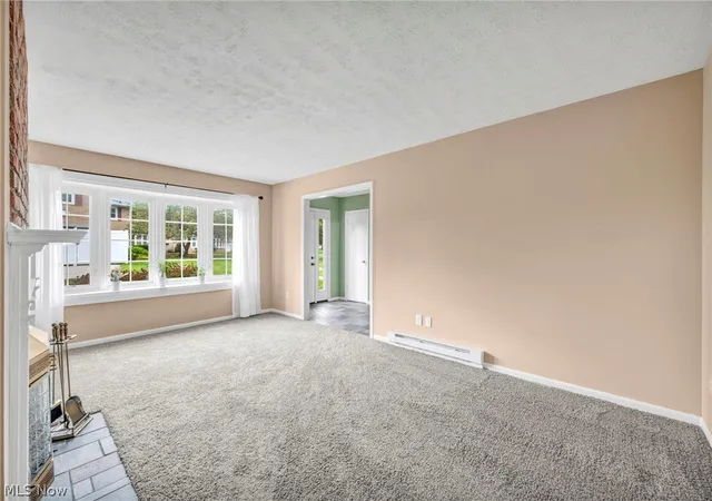 Photo 4 of Condo for sale at 11 Meadowlawn Dr #5, Mentor, OH 44060 | MLS# 5238029 | Listing updated on 2026-08-28