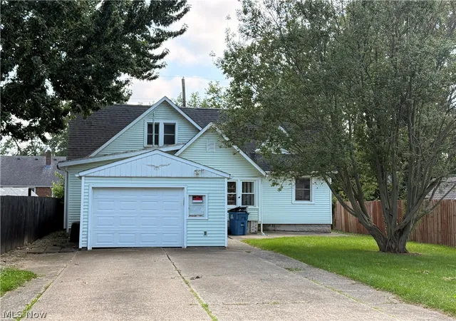 Photo 1 of Single family home for sale at 1868 E 34th Street, Lorain, OH 44055 | MLS# 5238019 | Listing updated on 2026-08-29