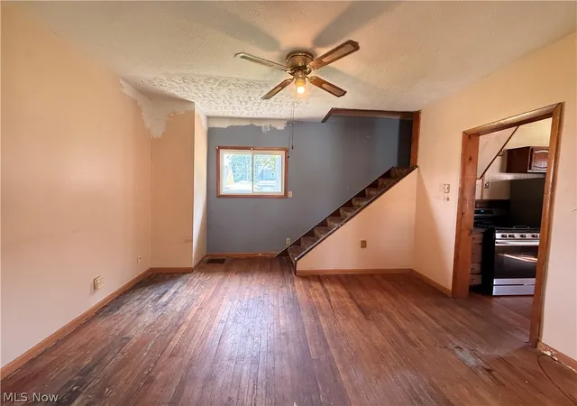 Photo 4 of Single family home for sale at 1868 E 34th Street, Lorain, OH 44055 | MLS# 5238019 | Listing updated on 2026-08-29