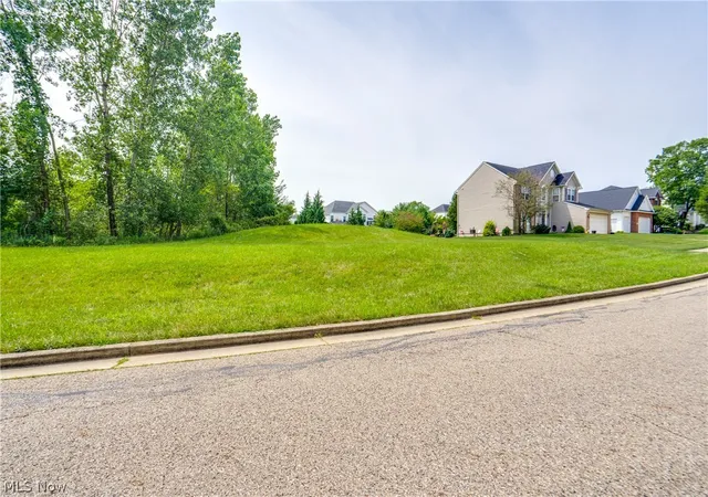 Photo 3 of Sale Pending at 308 52nd Street Nw, Canton, OH 44709 | MLS# 5238190 | Listing updated on 2026-10-01