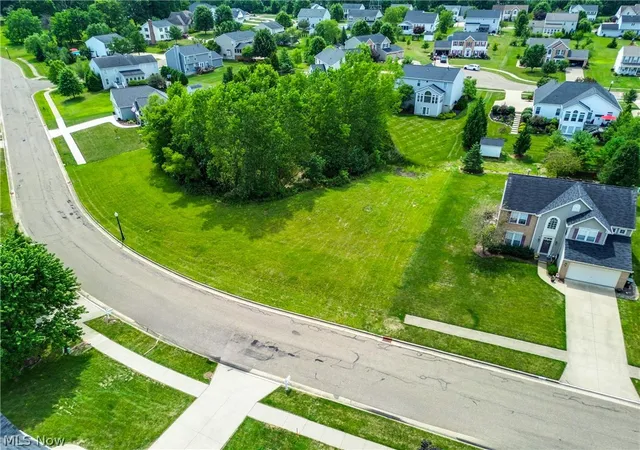Photo 3 of Sale Pending at 308 52nd Street NW, Canton, OH 44709 | MLS# 5238190 | Listing updated on 2026-10-01