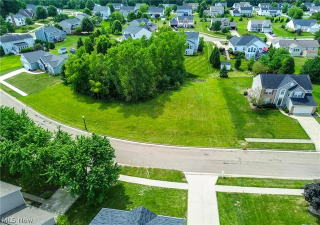Photo 4 of Sale Pending at 308 52nd Street NW, Canton, OH 44709 | MLS# 5238190 | Listing updated on 2026-10-01