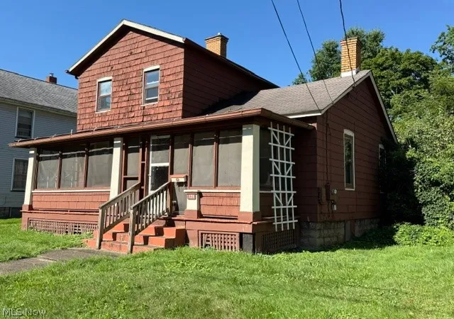 Photo 1 of Single family home for sale at 128 Sayers Ave, Niles, OH 44446 | MLS# 5238173 | Listing updated on 2026-09-24