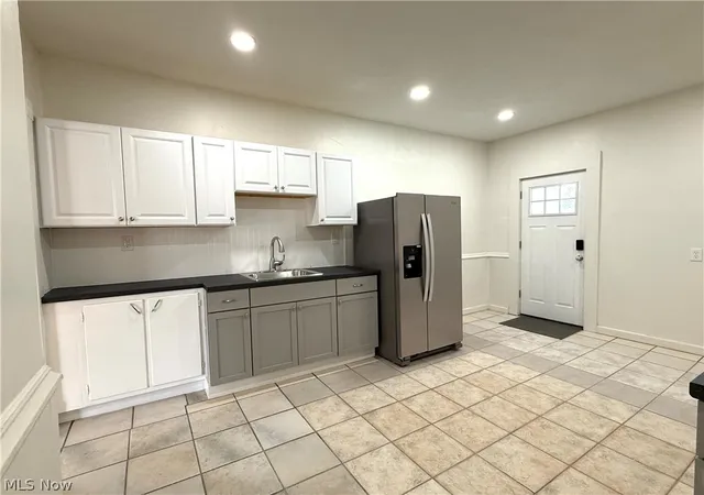 Photo 3 of Multi family home for sale at 417 Steel St, Youngstown, OH 44509 | MLS# 5238199 | Listing updated on 2026-08-20