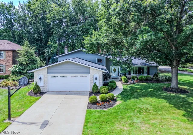Photo 1 of Sale Pending at 27563 Hemlock Dr, Westlake, OH 44145 | MLS# 5237916 | Listing updated on 2026-08-22