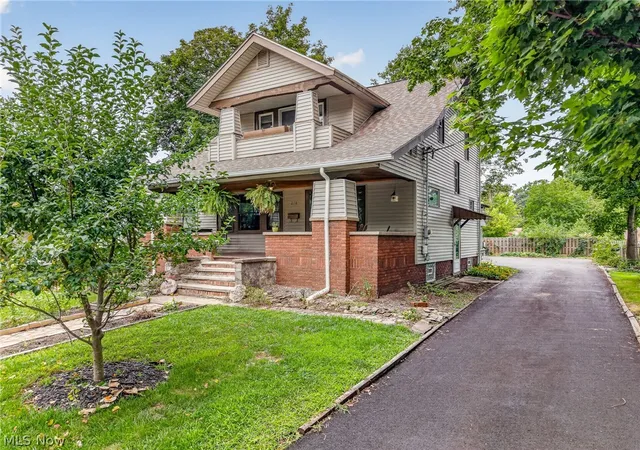 Photo 2 of Sale Pending at 278 Prospect Rd, Berea, OH 44017 | MLS# 5238065 | Listing updated on 2026-08-22