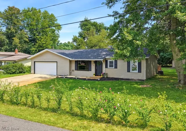 Photo 3 of Sale Pending at 2953 N Prior Rd, Coventry Township, OH 44319 | MLS# 5237852 | Listing updated on 2026-08-23