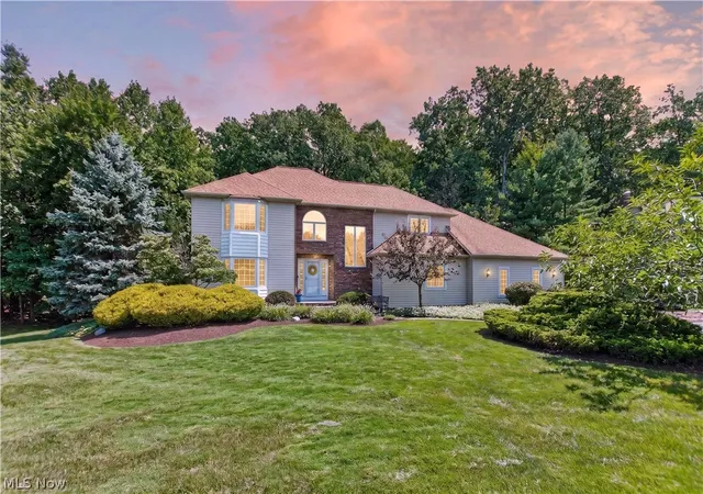 Photo 48 of Sale Pending at 2931 Canterbury Ct, Willoughby Hills, OH 44092 | MLS# 5236592 | Listing updated on 2026-08-25