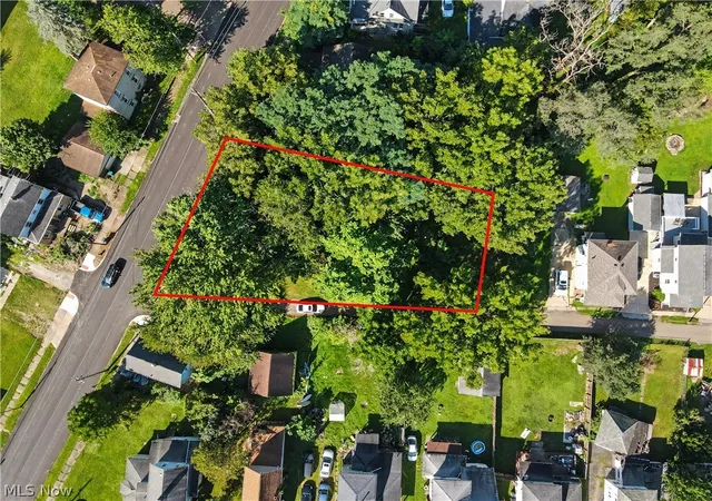 Photo 1 of Land for sale at Walnut Rd Sw, Massillon, OH 44647 | MLS# 5237850 | Listing updated on 2026-08-20