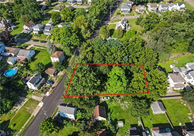 Photo 2 of Land for sale at Walnut Rd Sw, Massillon, OH 44647 | MLS# 5237850 | Listing updated on 2026-08-20