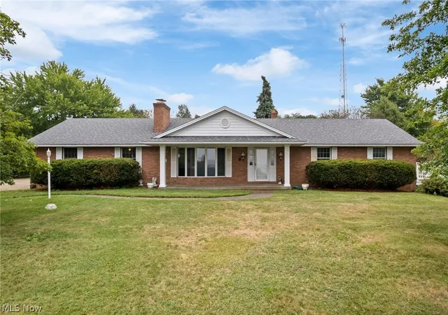 Photo 2 of Sale Pending at 2644 Mount Eaton Rd S, Dalton, OH 44618 | MLS# 5238253 | Listing updated on 2026-09-15