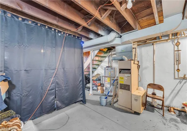 Listing Photo 2 - Condo for sale in building located at 102 Hartman St, Berea, OH 44017 - Unit #