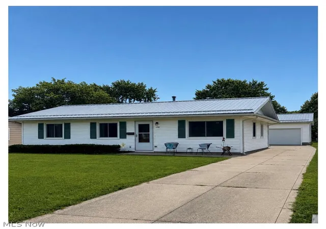 Photo 1 of Single family home for sale at 490 Myra Dr, Chardon, OH 44024 | MLS# 5238064 | Listing updated on 2026-08-31