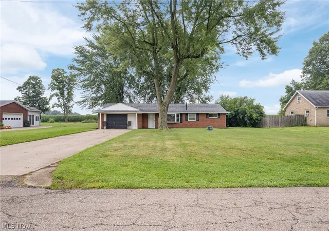 Photo 1 of Sale Pending at 7660 Lakefield St, Louisville, OH 44641 | MLS# 5237744 | Listing updated on 2026-08-25