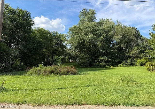 Photo 1 of Sale Pending at 6th Street Se, Canton, OH 44707 | MLS# 5236046 | Listing updated on 2026-08-28