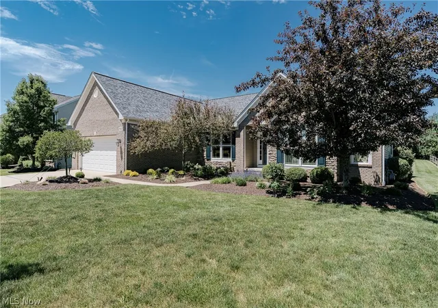 Photo 2 of Sale Pending at 5423 Charleston Dr, Valley City, OH 44280 | MLS# 5222785 | Listing updated on 2026-08-31